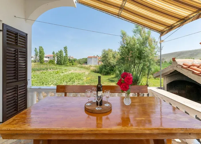 Anica - Island Pag * Влашичи