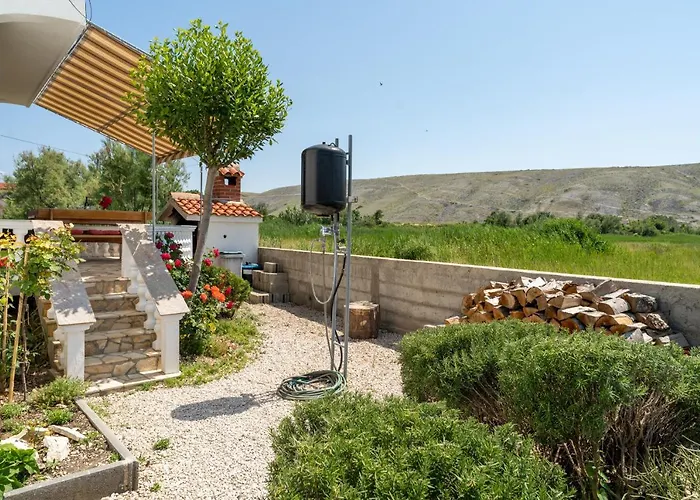 Anica - Island Pag Апартаменты *