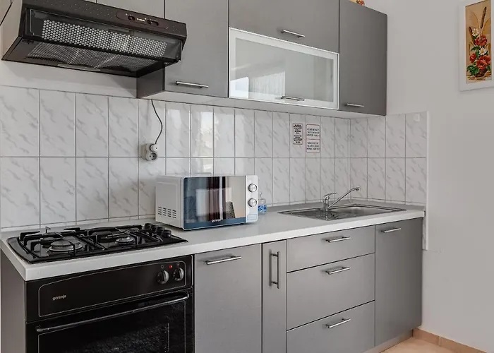 Anica - Island Pag * Влашичи