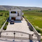 Anica - Island Pag Vlašići