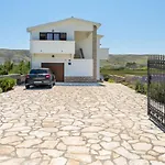 Anica - Island Pag Vlašići